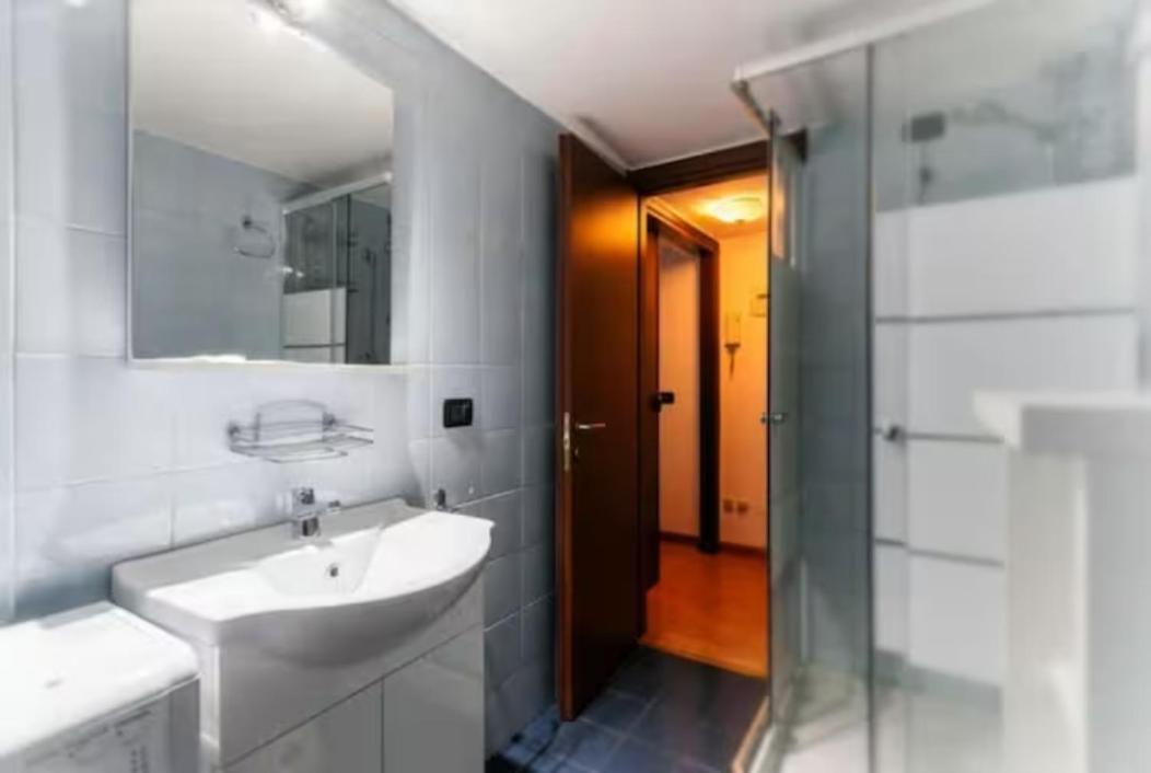 Apartament Bilocale Al Nolo, Metropolitana Mm1 Pasteur Mediolan Zewnętrze zdjęcie